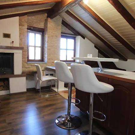 Isabel Apartamento *